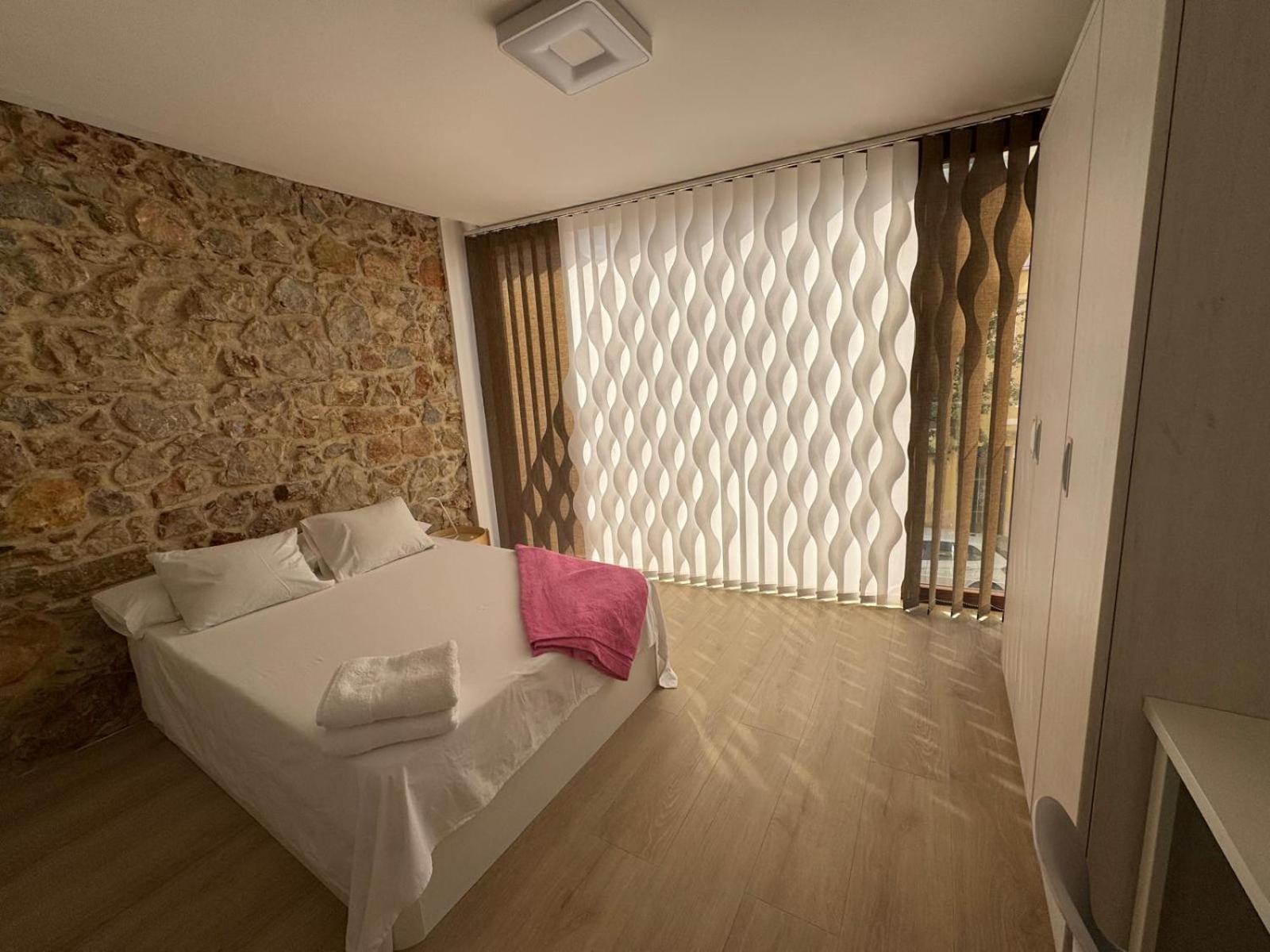 Casa Centrica En Reus Villa Bagian luar foto
