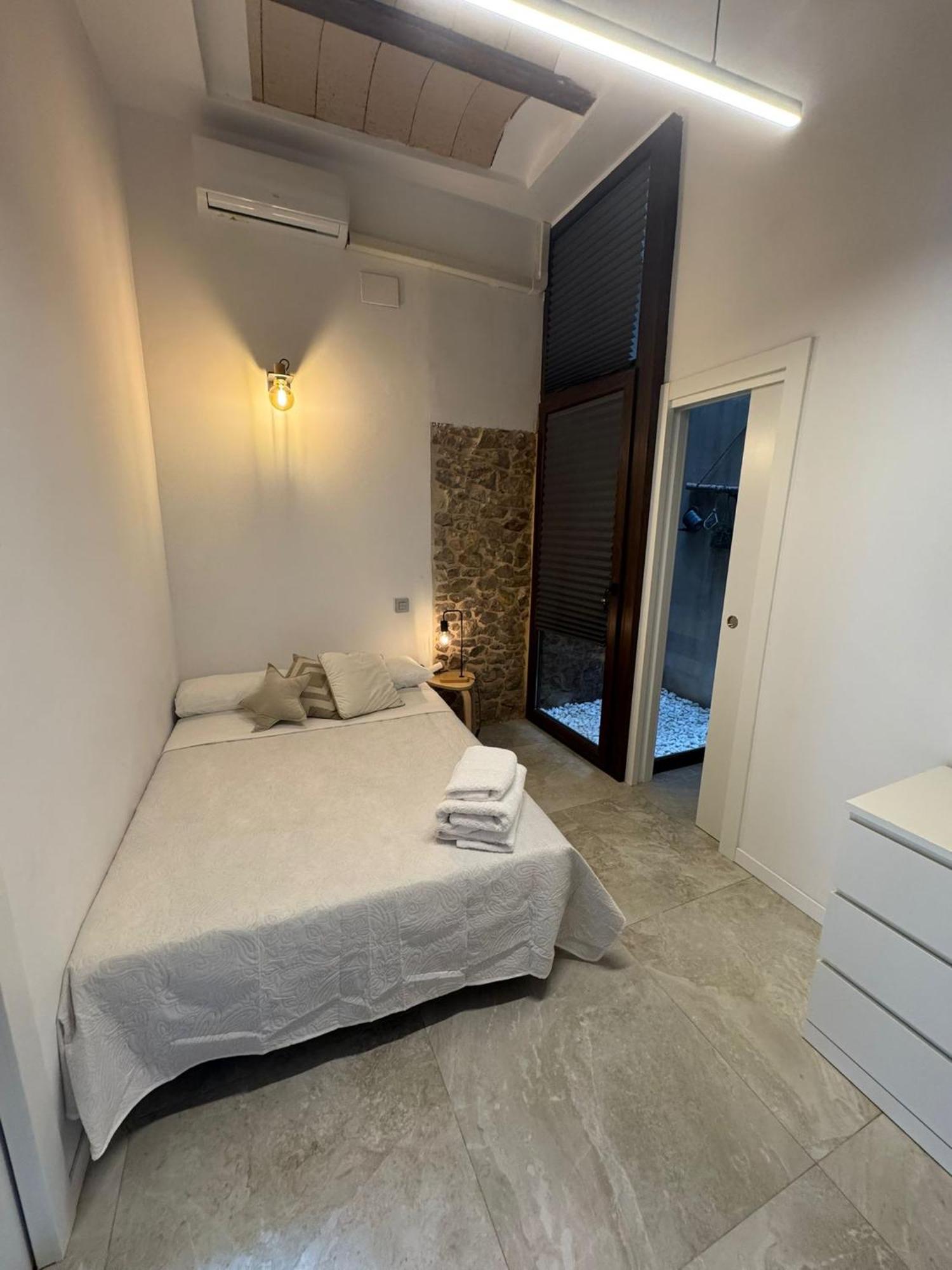 Casa Centrica En Reus Villa Bagian luar foto